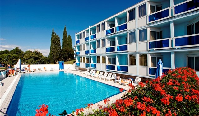 Poreč - Hotel Plavi Plava Laguna  Hotel Plavi – bazén