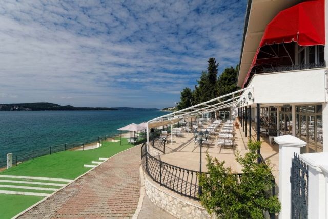 Hotel Val (ex. Jadran)