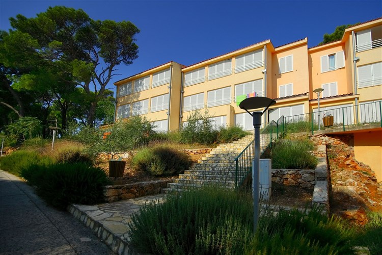 Fontana Resort Apartments**/****