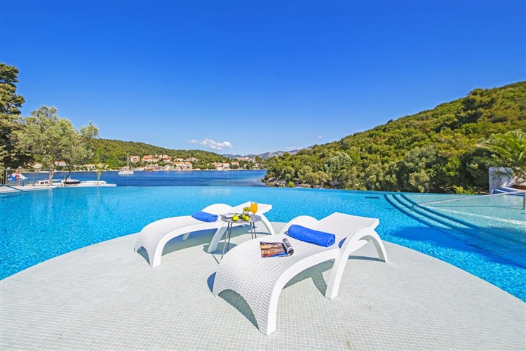 Aminess Vival Port 9 Resort