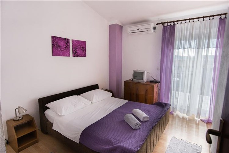 Apartmány Grapevines (dům Ivanovič)