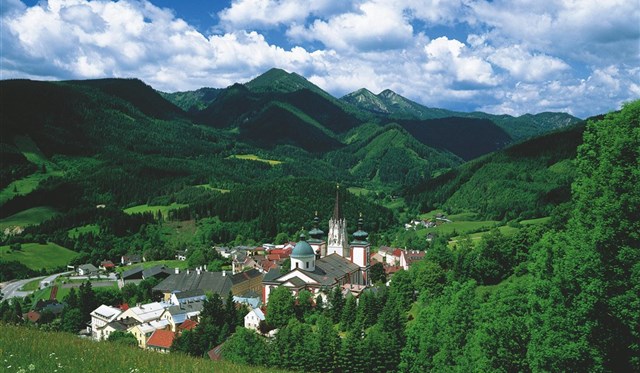 Rakousko - Mariazell, soutěska Wasserlochklamm a Ötscheru  