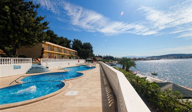 Trogir - Hotel Val (ex. Jadran)  