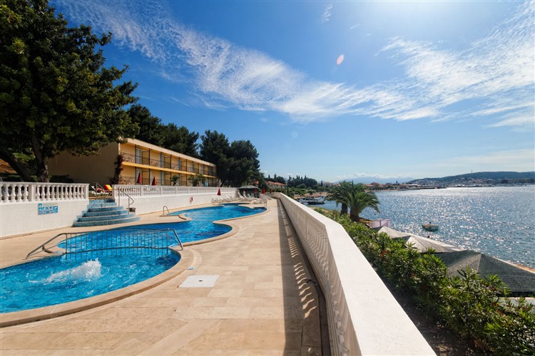 Hotel Val (ex. Jadran)