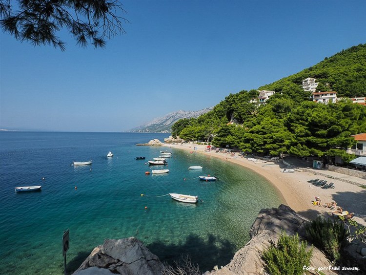 Apartmány Astra a Pinija