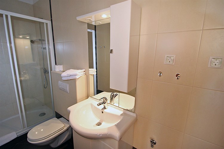 Apartmány Astra a Pinija