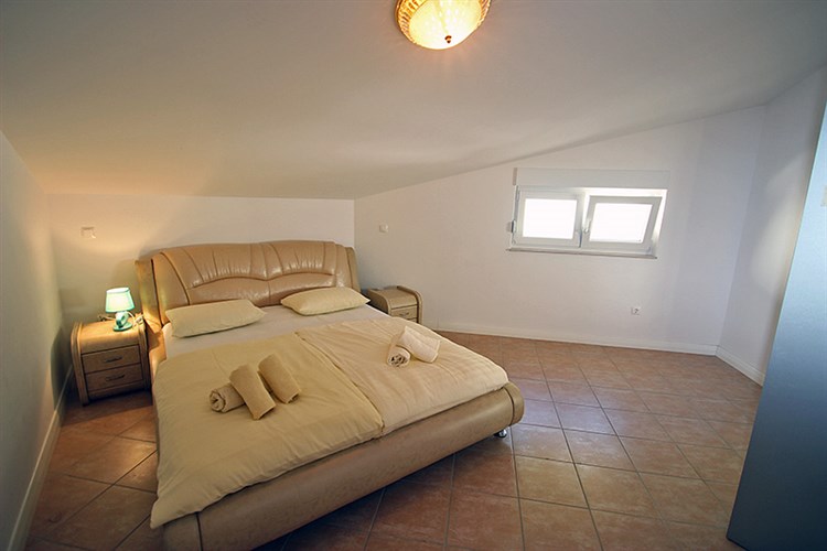 Apartmány Astra a Pinija