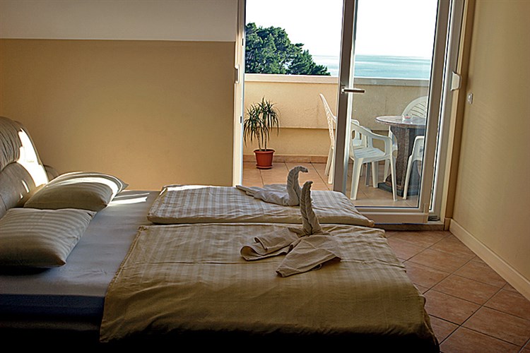 Apartmány Astra a Pinija