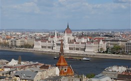 PODUNAJSKÉ METROPOLE - Vídeň, Bratislava a Budapešť s plavbou - 