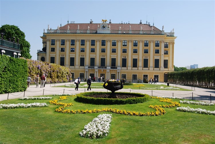 PODUNAJSKÉ METROPOLE - Vídeň, Bratislava a Budapešť