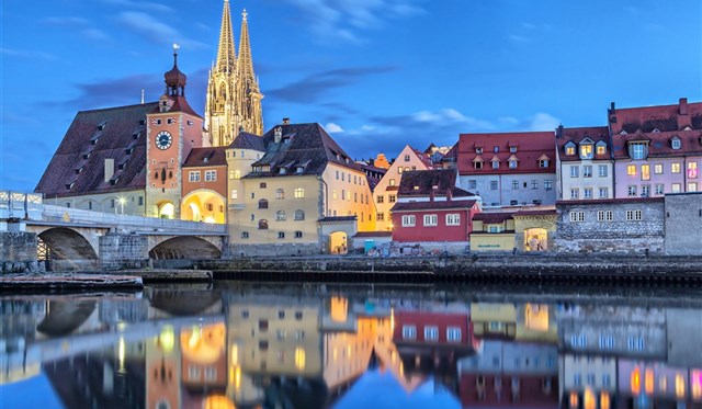 Regensburg - Adventní Regensburg - kouzelná atmosféra v hlavním městě vánočních trhů  