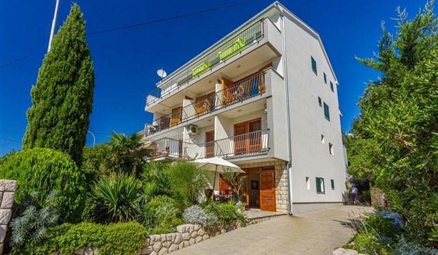 Crikvenica - Apartmány Lončarić  