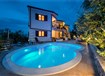 Chorvatsko - Apartmánový dům Lara  