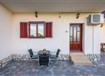 Chorvatsko - Apartmánový dům Lara  