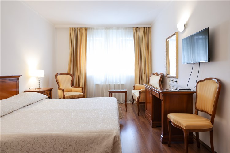 Hotel Val (ex. Jadran)