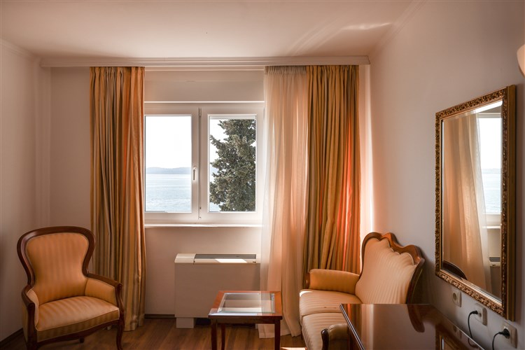 Hotel Val (ex. Jadran)