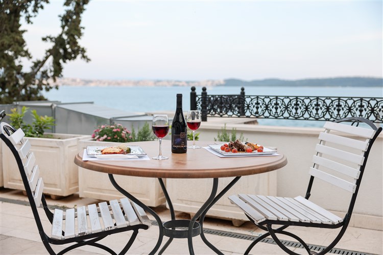 Hotel Val (ex. Jadran)