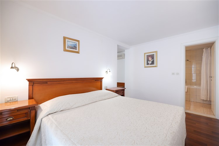 Hotel Val (ex. Jadran)