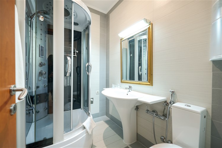 Hotel Val (ex. Jadran)