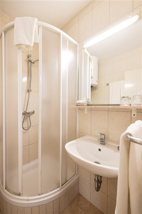 Hotel Val (ex. Jadran)