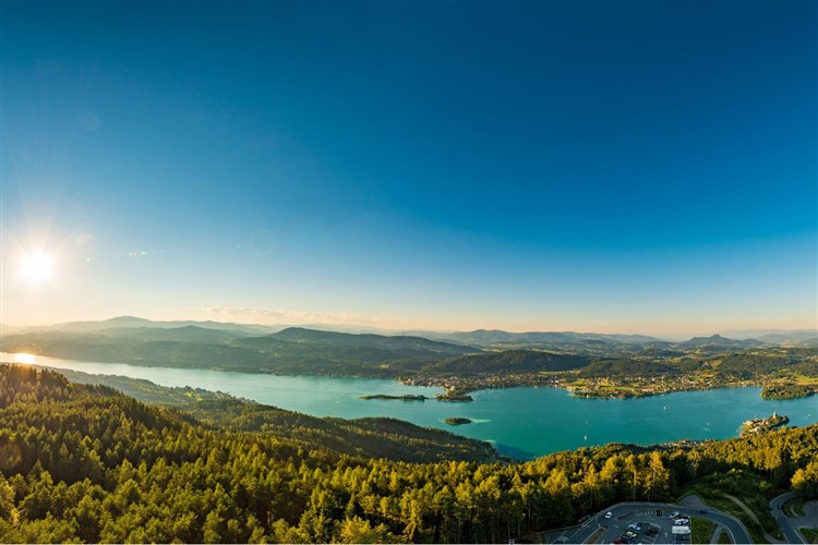 KRÁSY KORUTAN Alpské štíty, ledovce, jezera, hrady a města jižního Rakouska