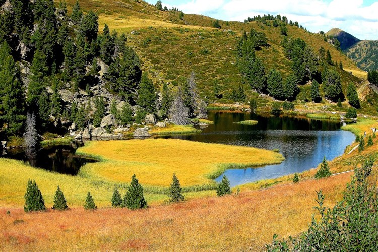 KRÁSY KORUTAN Alpské štíty, ledovce, jezera, hrady a města jižního Rakouska