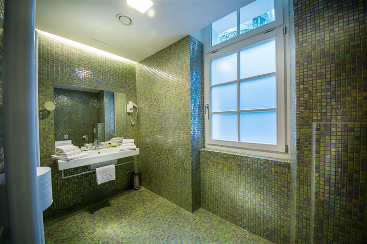 Lázně Rimske Terme - Hotel Zdraviliški Dvor