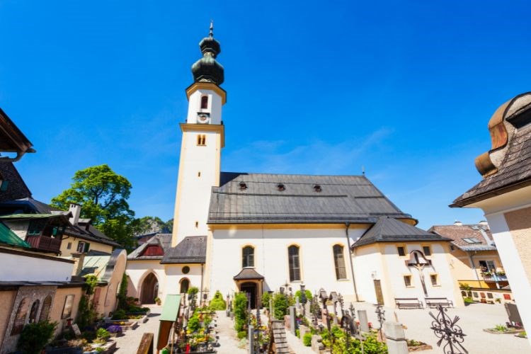 Wolfgangsee – jedno z nejkrásnějších jezer Solné komory a výjezd historickou železnicí