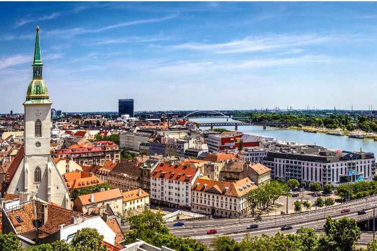 Bratislava – město králů a Dunaje