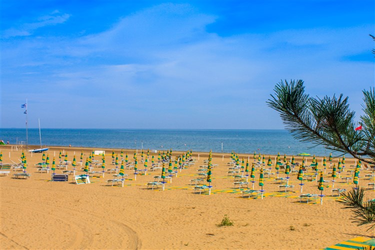 Bella Italia EFA Village