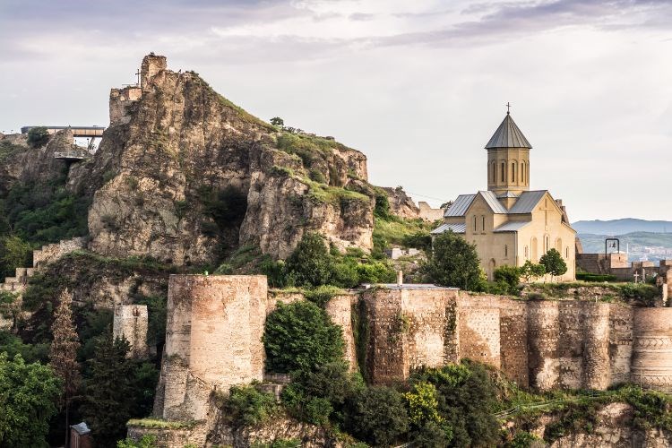 VELKÝ OKRUH GRUZIÍ - Bájná Kolchida mezi Kavkazem a Černým mořem