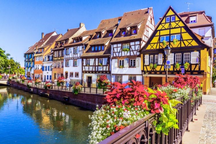PERLY ALSASKA A LOTRINSKA Do Francie za vínem, pohádkovou architekturou a výstavnými městy