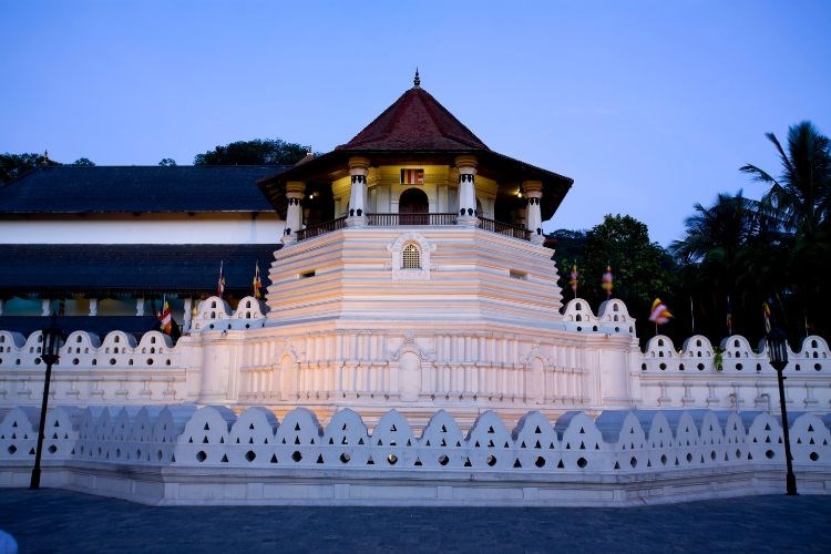 Srí Lanka - Cejlon - ráj bez andělů