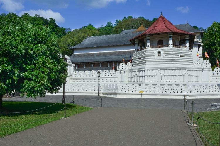 Srí Lanka - Cejlon - ráj bez andělů