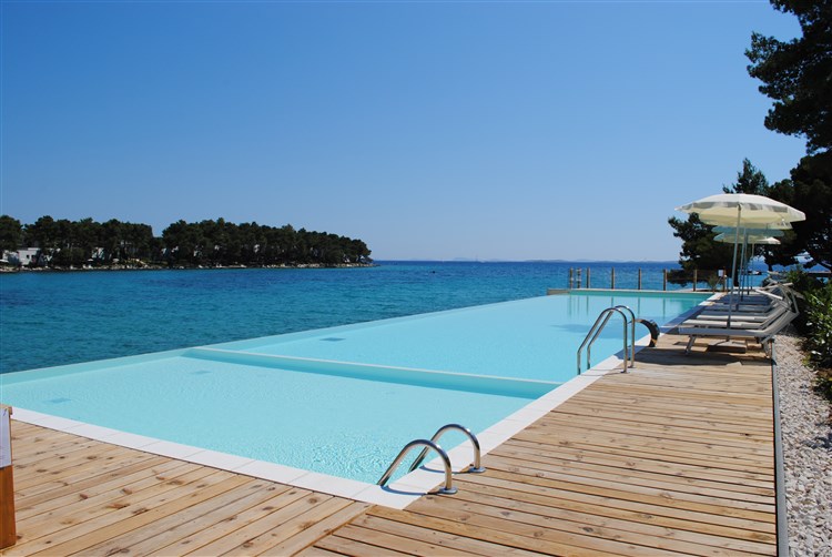 Resort Crvena Luka