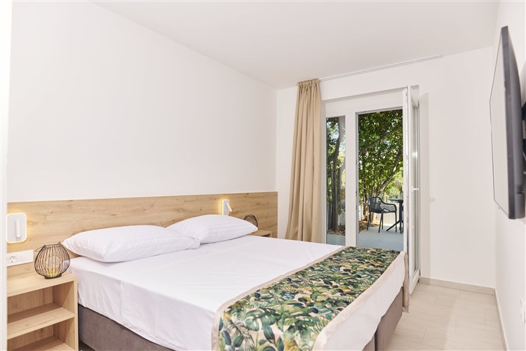 Colentum Resort Murter