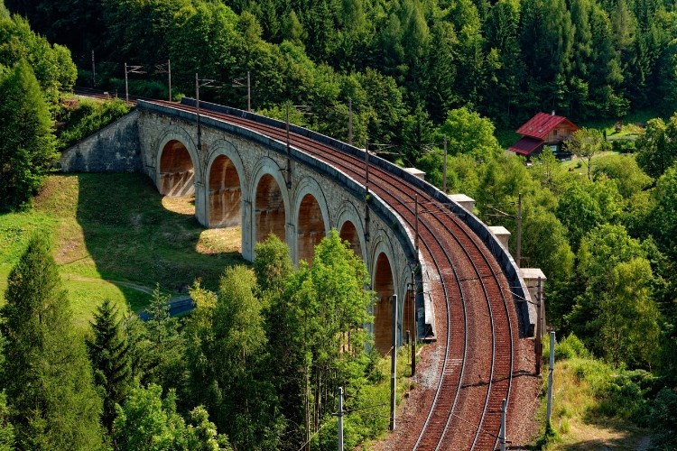Semmering – Historická železnice UNESCO a hrad Forchtenstein