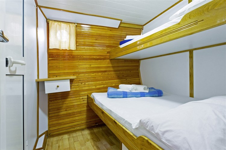 Plavba mezi tisíci ostrovy Trogir