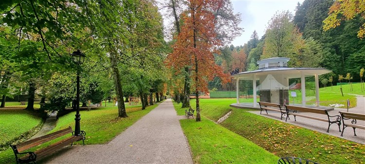 Lázeňský zážitek v Terme Dobrna – procedury a doprava v ceně