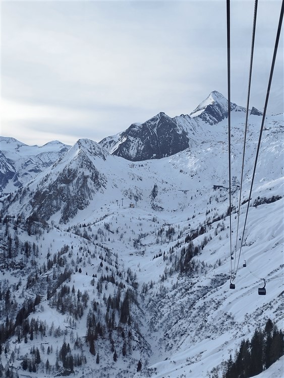 Lyžování autobusem s polopenzí Kaprun - Zell am See / Saalbach - Hinterglemm