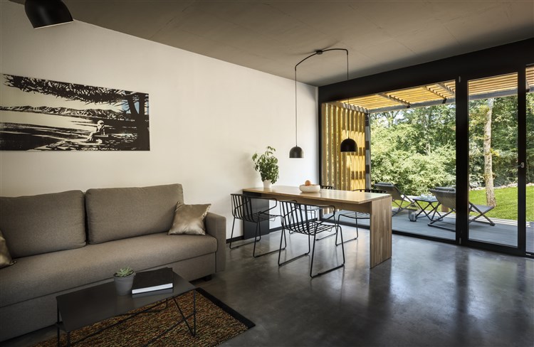 Vily Aminess Younique Gaia Green