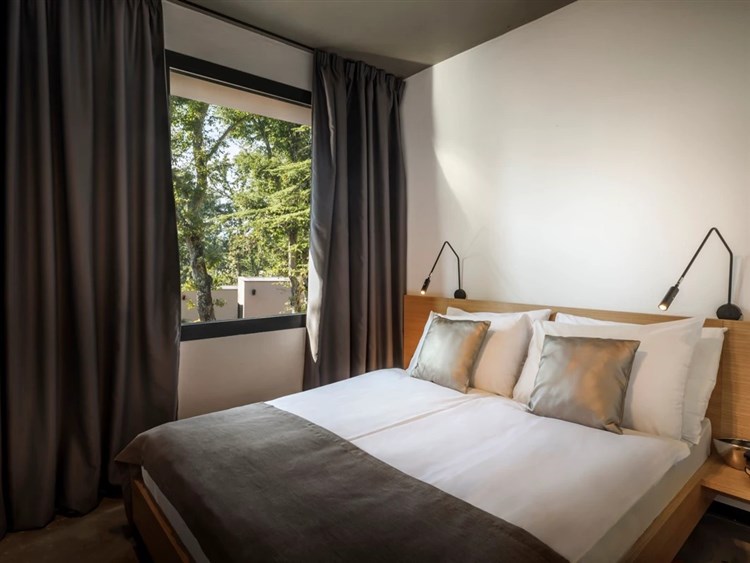 Vily Aminess Younique Gaia Green