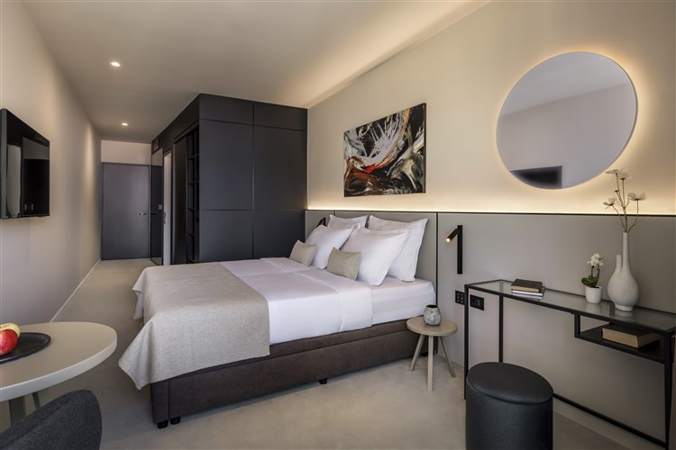 Hotel Aminess Younique Narrivi