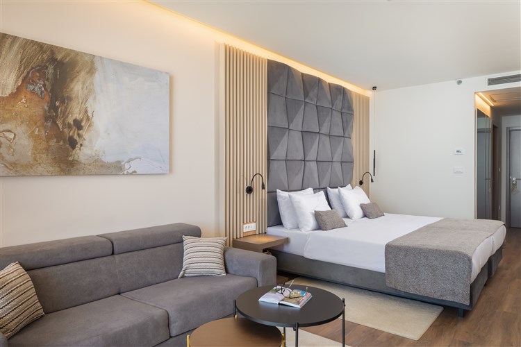 Hotel Aminess Laurel Khalani