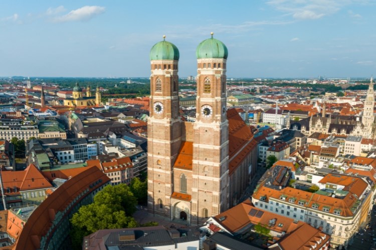 Mnichov, srdce Bavorka - historie, expozice BMW a olympijský park