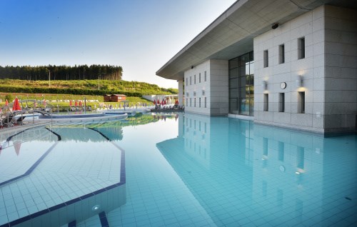 Krásy východního Maďarska – Holókö, Eger, Národní park Bukk,  Miskolc, víno a horké prameny