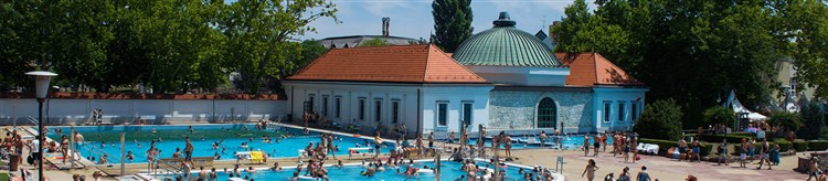 Krásy východního Maďarska – Holókö, Eger, Národní park Bukk,  Miskolc, víno a horké prameny