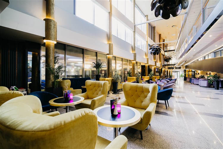 Slovinské termální lázně Terme Vivat Moravske Toplice autobusem s degustací vína a čokolády