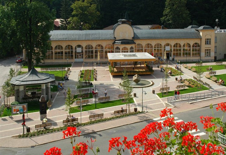 KRKONOŠE -  KRÁSY NEJVYŠŠÍHO ČESKÉHO POHOŘÍ