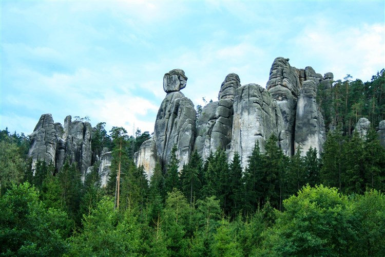 KRKONOŠE -  KRÁSY NEJVYŠŠÍHO ČESKÉHO POHOŘÍ
